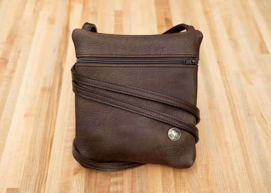 Traveler Bison Leather Purse
