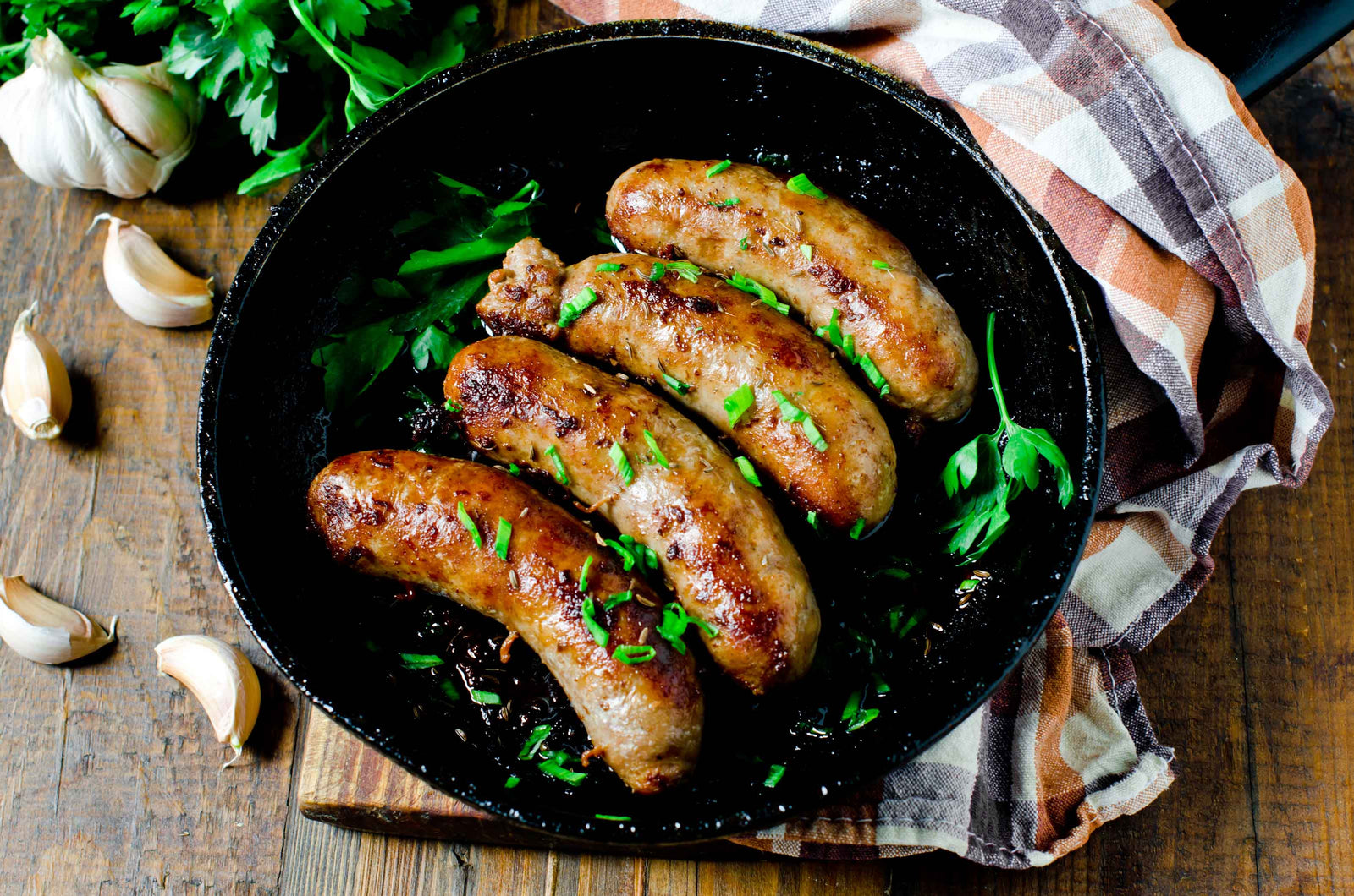 pork bratwurst sausages soy free organic pastured grass fed corn non-GMO acorn heritage breed